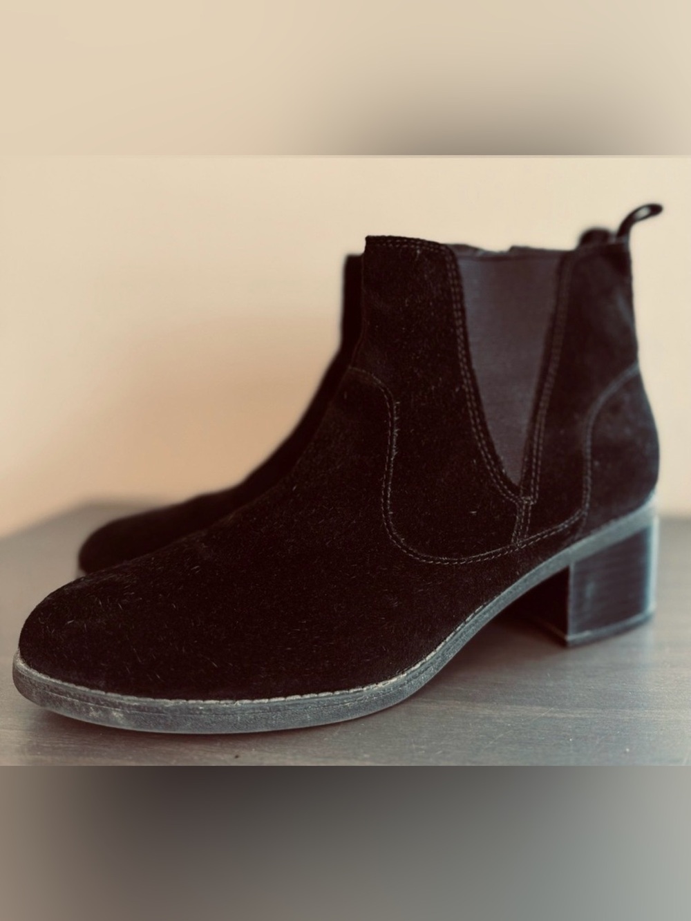 Clarks Collection Black Suede Chelsea Ankle Boot Block Heel Size 8.5